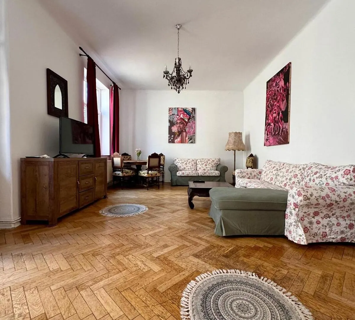 Ultra Central Villa Apartment Bucharest 0*,  Romania