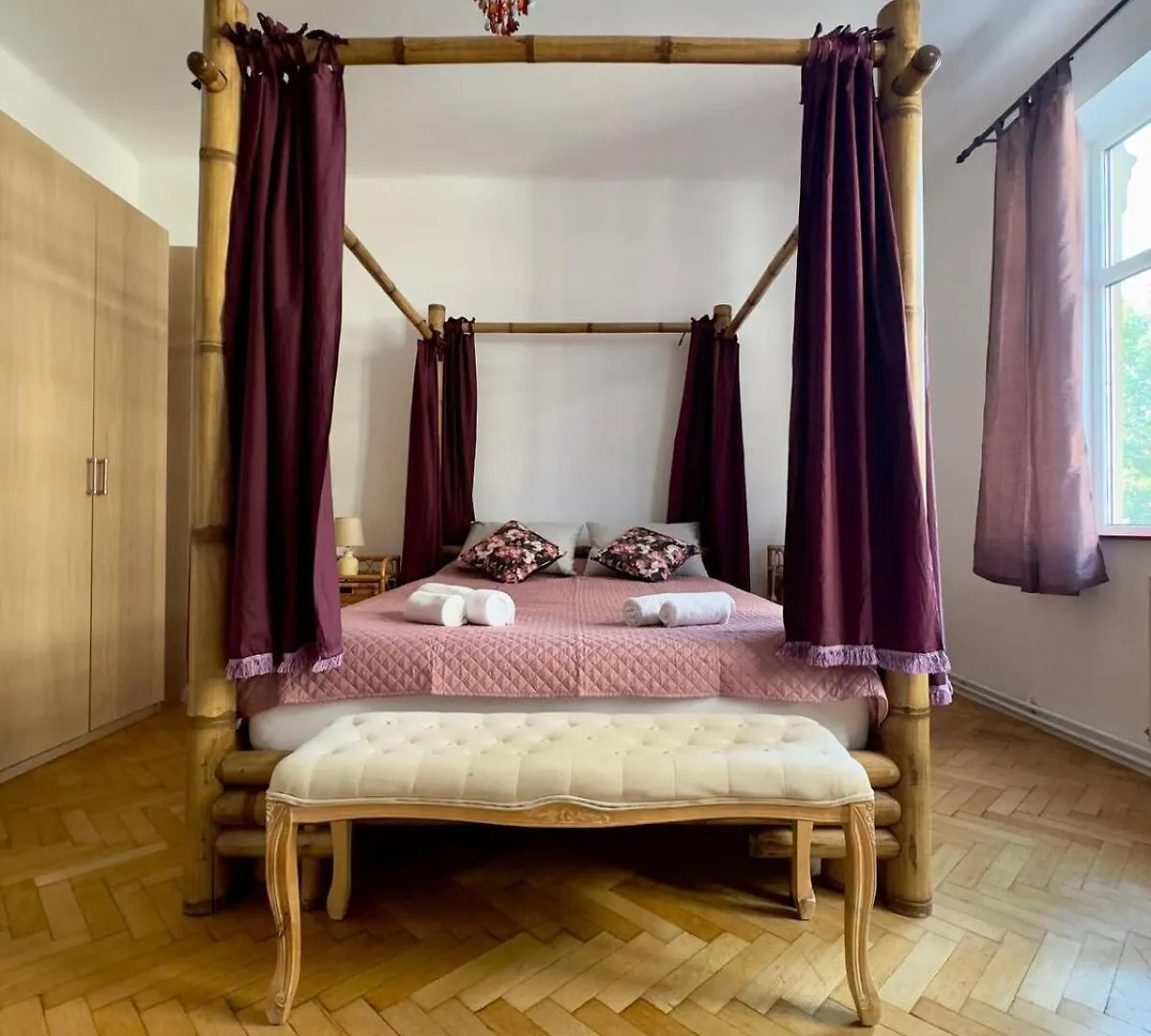 Ultra Central Villa Apartment Bucharest 0*,
